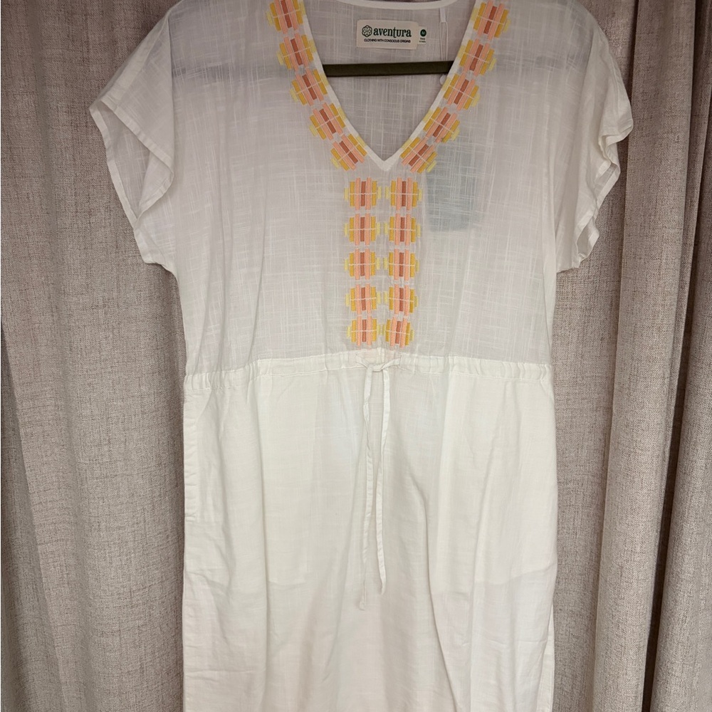 Aventura White Tunic with Pink and Orange Embroidery